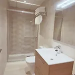 Poeta 2 Bedroom Διαμέρισμα *