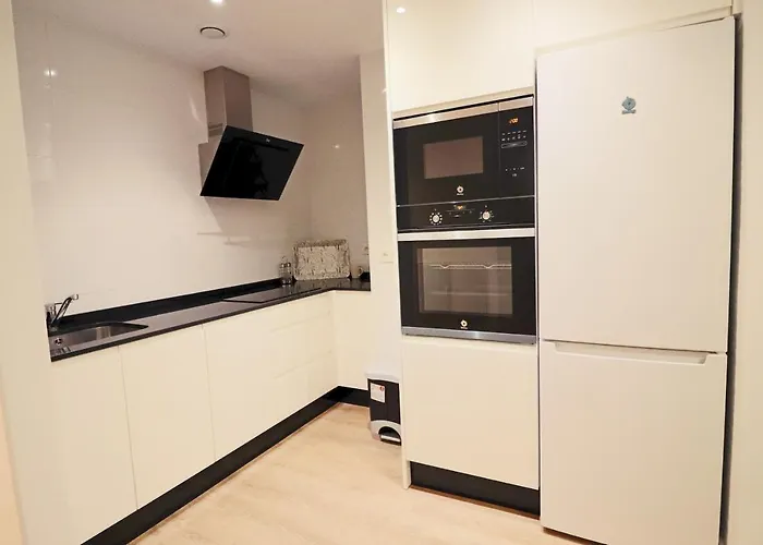 Poeta 2 Bedroom アパート